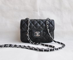 AAA Chanel Classic Black Lambskin Silver Chain Quilted Flap Bag 1115 Knockoff